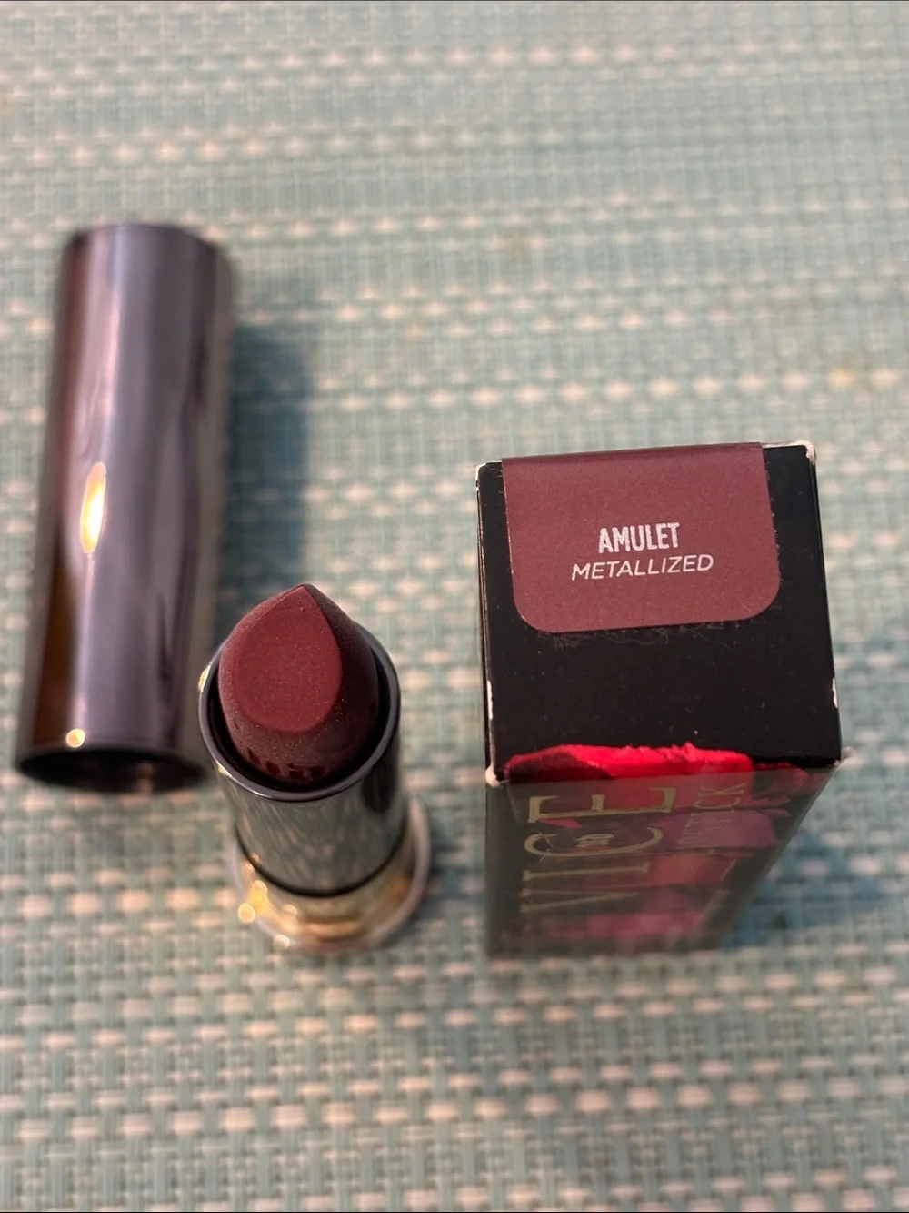 Urban Decay- Vice Lipstick “Amulet” NWT